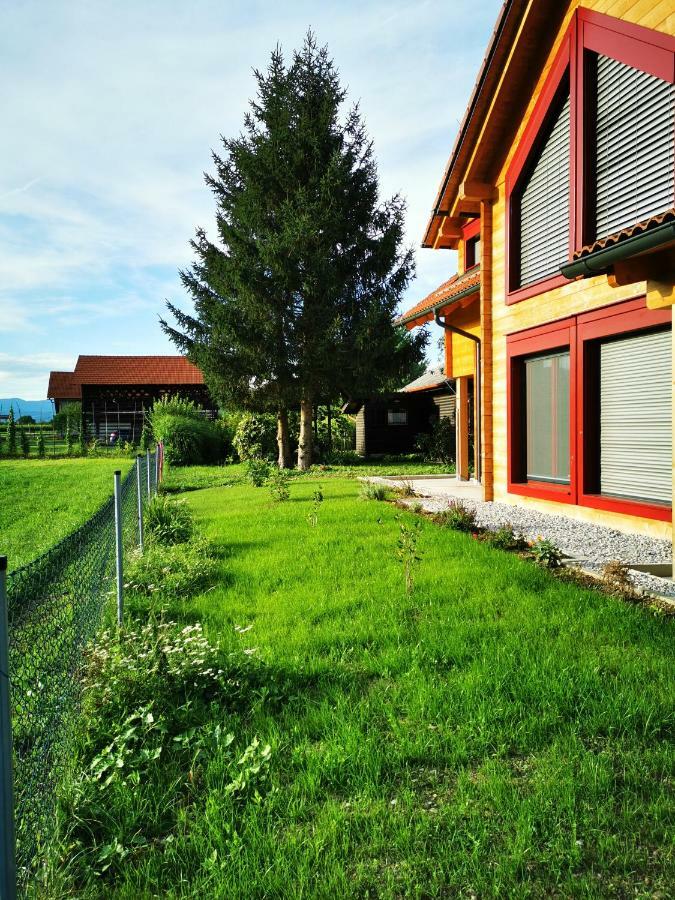 Merikotka - A Cozy Wooden Cottage, Slovenia Braslovce 外观 照片